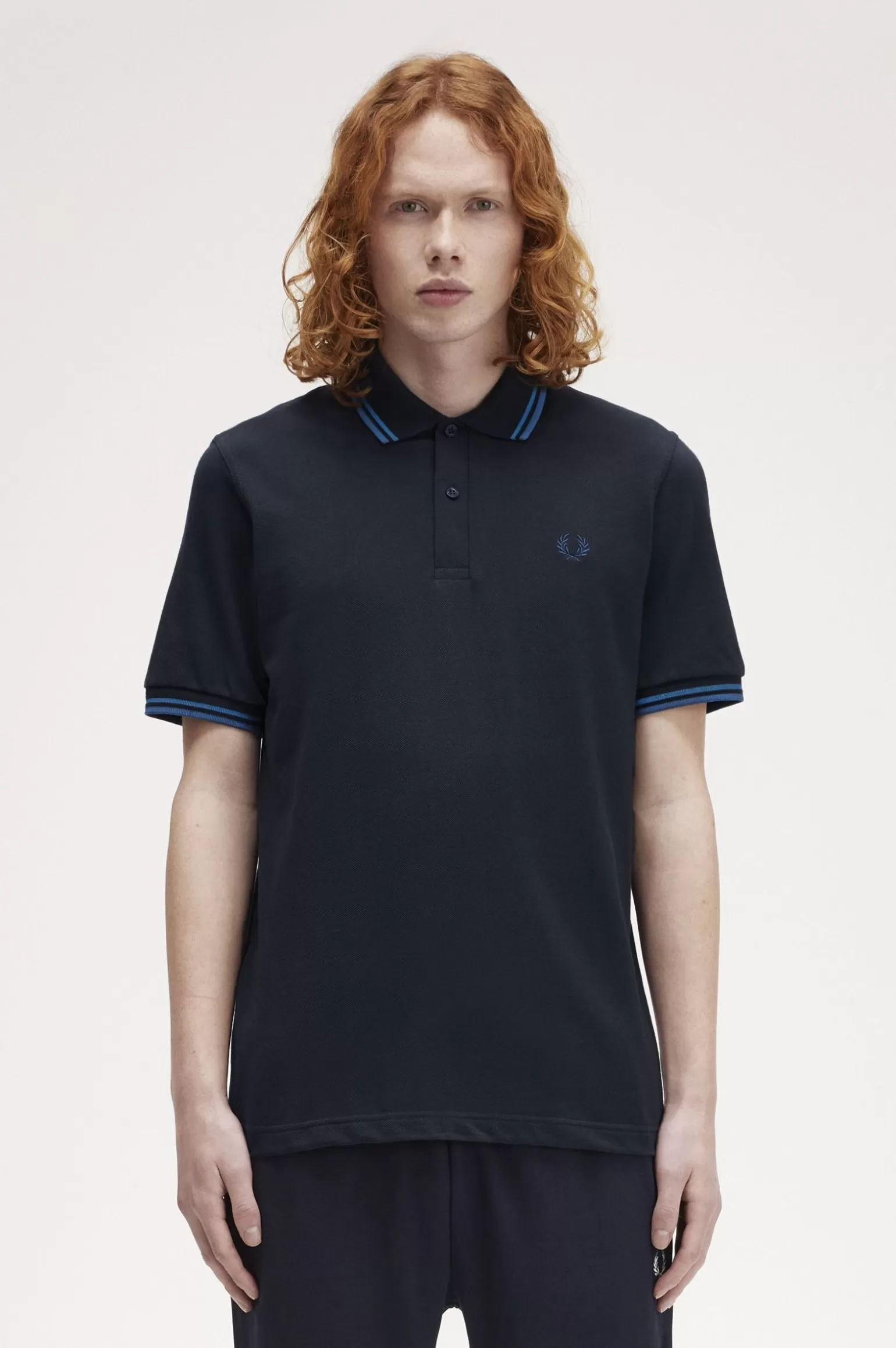 Poloshirts^Fred Perry M12 Marineblau / Runaway Bay Ocean / Mitternachtsblau