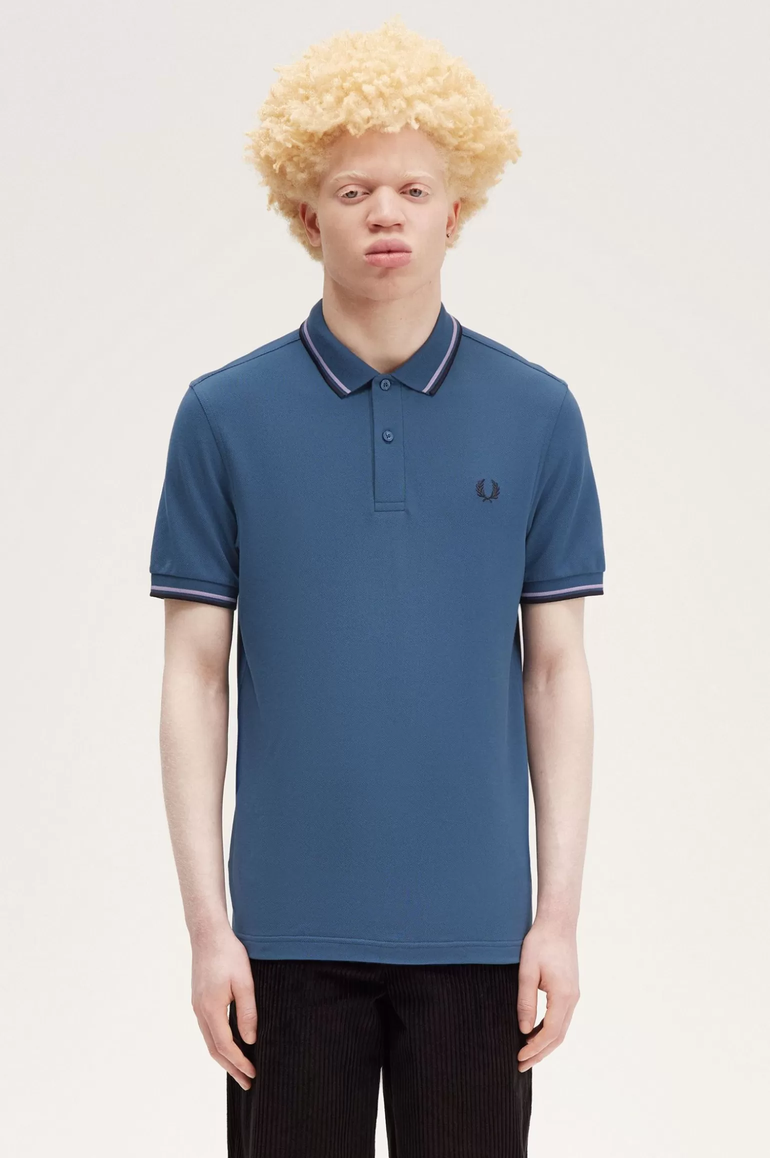 Poloshirts^Fred Perry M3600 Mitternachtsblau / Ultraviolett / Marineblau