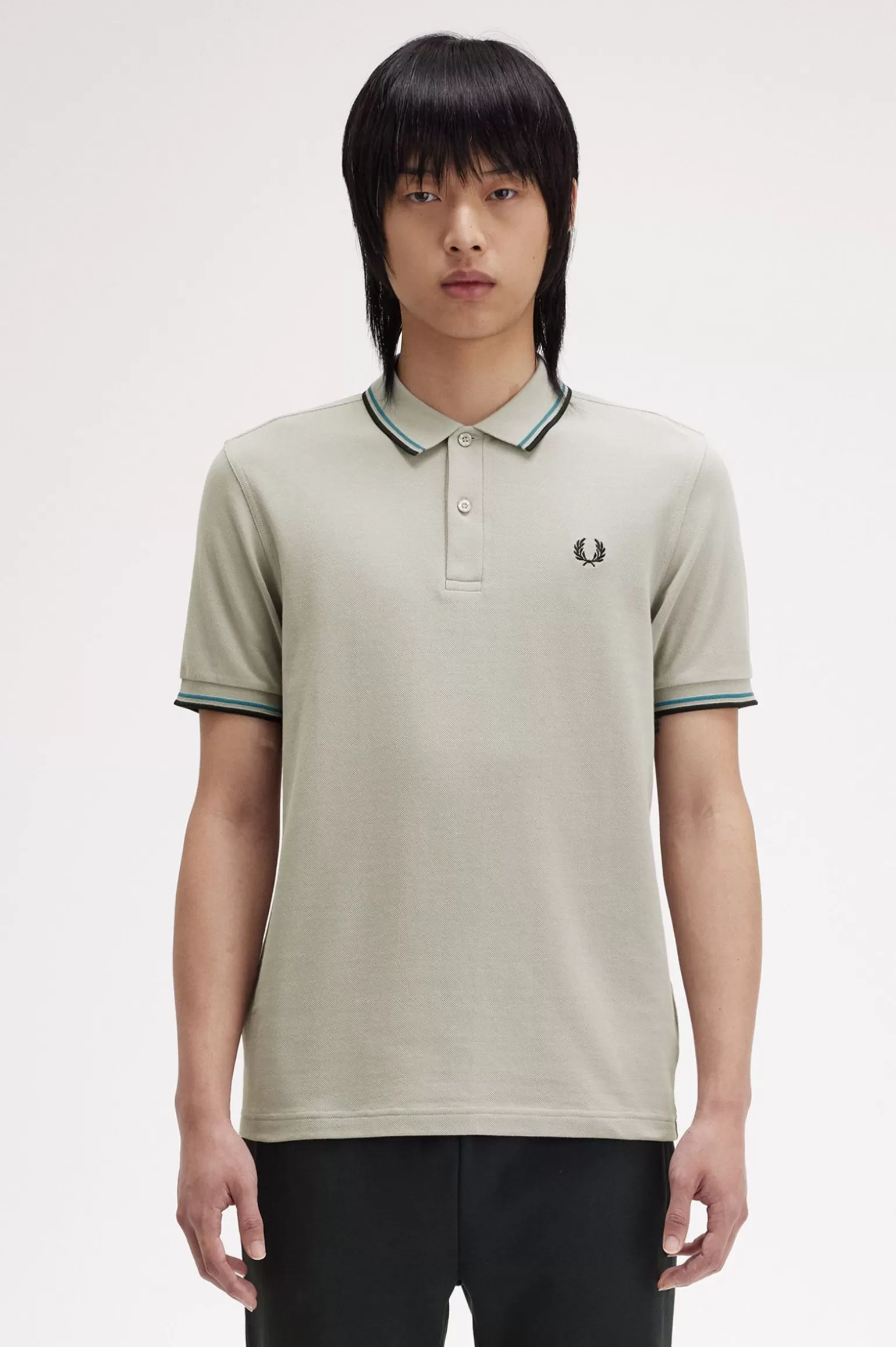 Poloshirts^Fred Perry M3600 Kalkstein / Runaway Bay Ocean / Schwarz