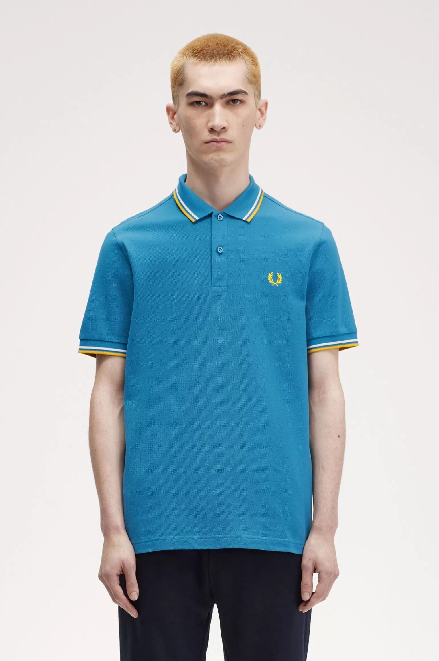 Poloshirts^Fred Perry M3600 Runaway Bay Ocean / Schneeweiß / Honigwabe