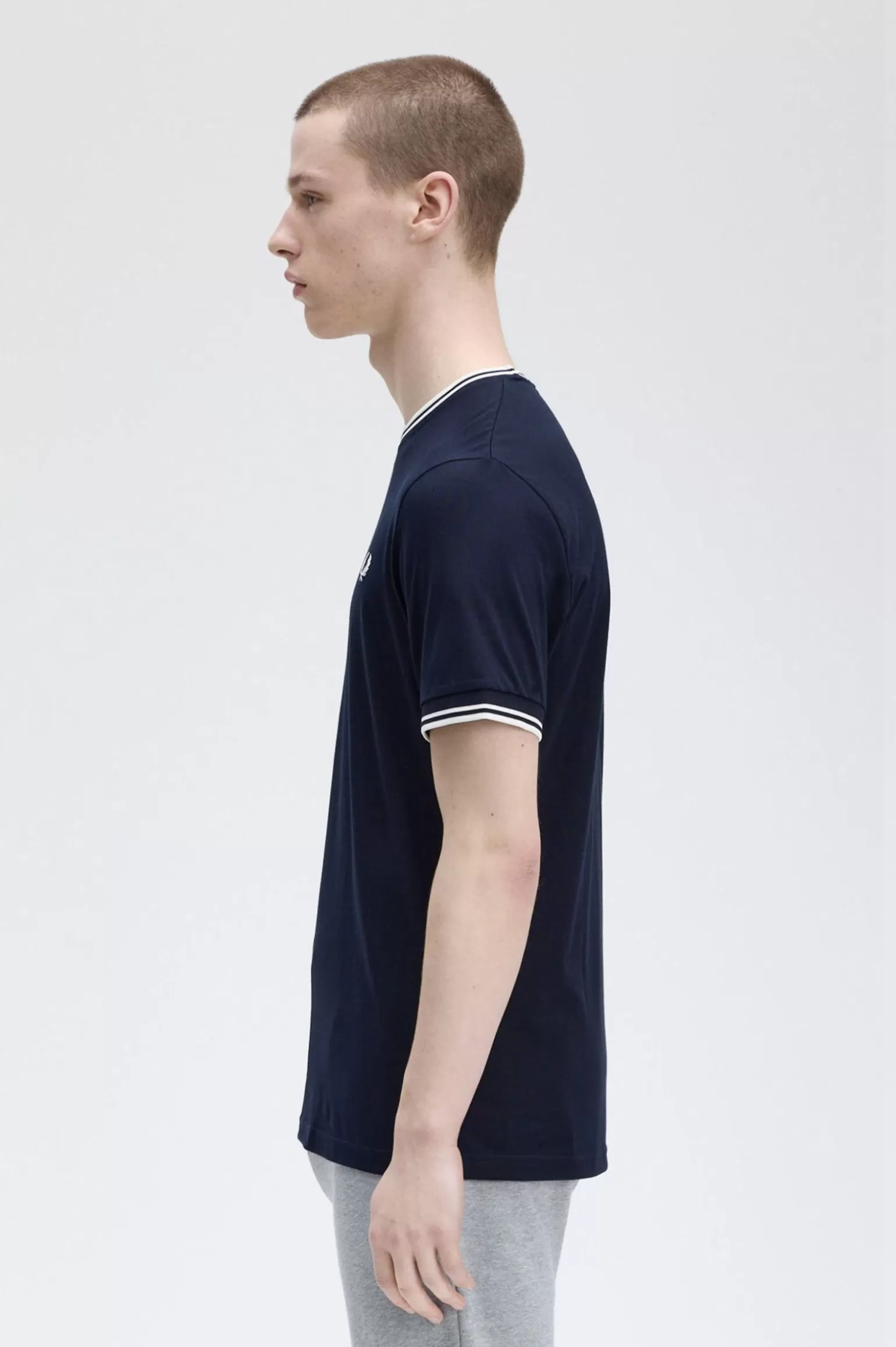 T-Shirts^Fred Perry T-Shirt Mit Doppelstreifen Marineblau